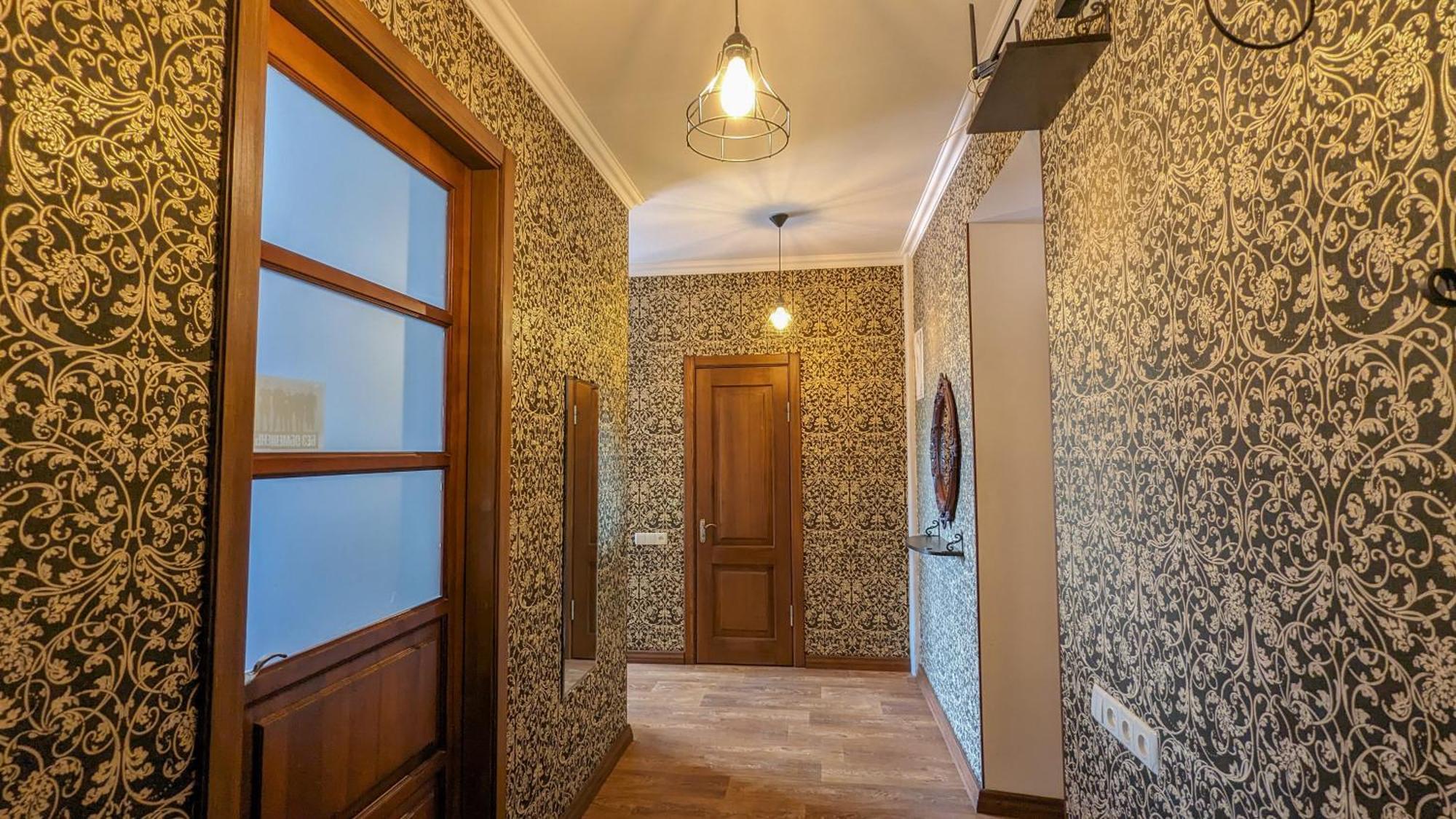 Двухкомнатная Квартира На Пятницкой Chernihiv Bagian luar foto